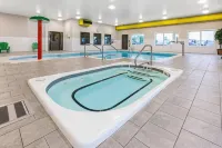 Super 8 by Wyndham Winnipeg East MB