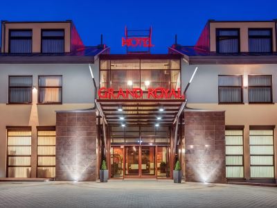 Grand Royal Hotel