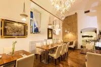 ホテル ウ ズラテホ イェレナ