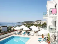 Gun-Ay Hotel - Pools