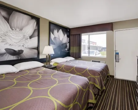 Super 8 by Wyndham Florence Hotels in Florence