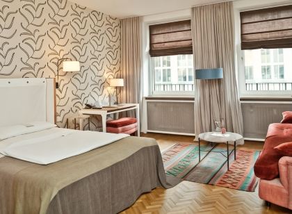 Cortiina Hotel