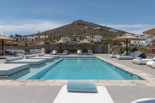Naxos Cave Suites Hotels in Stelida