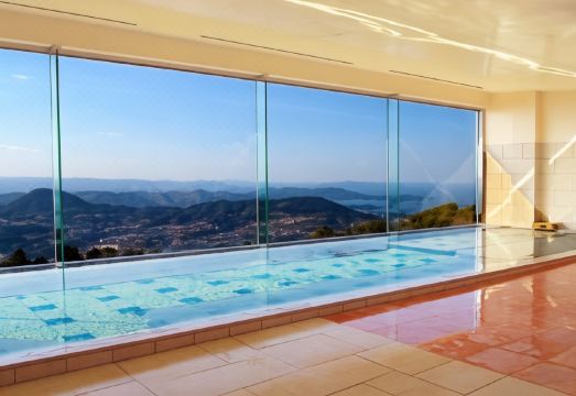 유미하리-노-오카 호텔 레스토랑