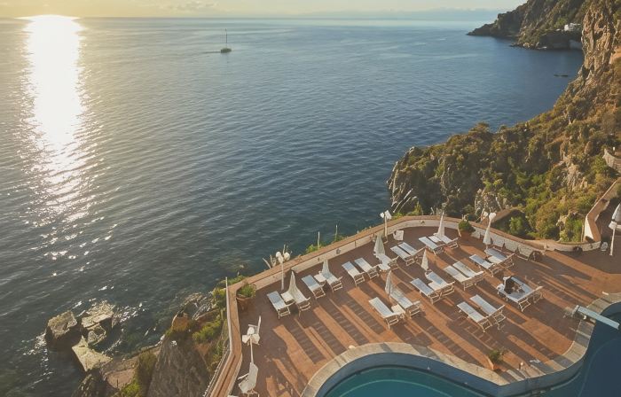Hotel Carasco - Ospitalità Eoliana sul mare