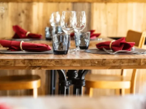 ホテル ベルギディル - ライダーズ ヘイブン アンデルマットのホテル