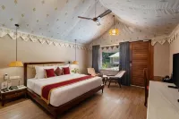 Aranya Vilas - A Nature Resort - balcone