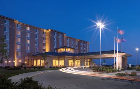 Hilton Garden Inn des Moines/Urbandale Отели в г. Граймс