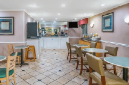 La Quinta Inn & Suites by Wyndham Nashville Franklin