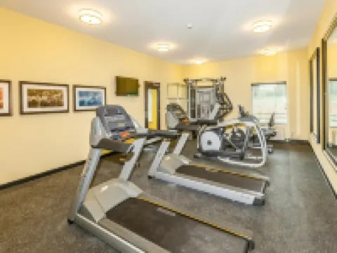 ステイブリッジ スイーツ ノックスビル ウエスト by IHG ファラガットのホテル