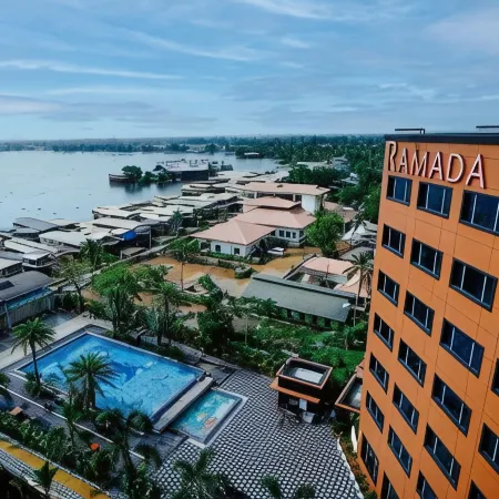 Ramada by Wyndham Alleppey Отели в г. Аллеппи