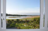 Serenity Ocean Lodge - Mountain view