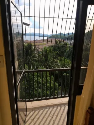 Divine Castle Travelers Inn Рядом с отелем Photos