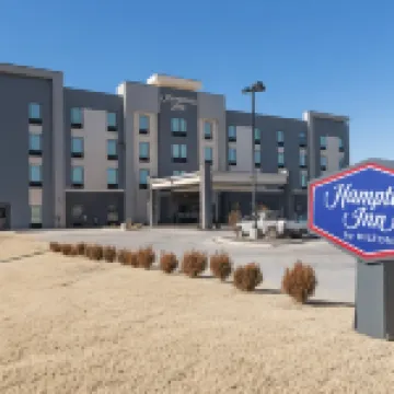 Hampton Inn Mustang Hoteles en 