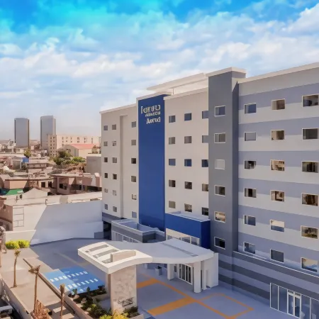 Fairfield Inn & Suites Tijuana Отели рядом с достопримечательностью «Tijuana Arch (Friendship Arch)»