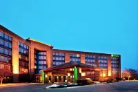 Holiday Inn Chicago NW Crystal LK Conv Ctr