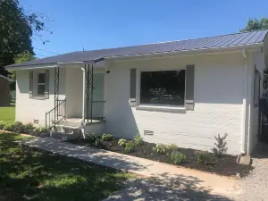 3 Bedroom Cozy Home Minutes from Tims Ford Lake