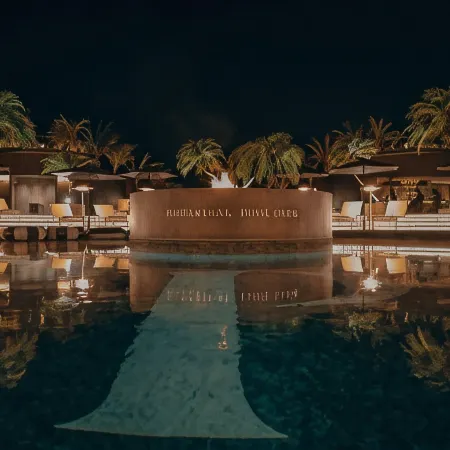 Botanical Pool Club