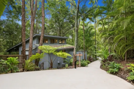 Hunchy Hideaway Отели рядом с достопримечательностью «Mapleton Observatory»