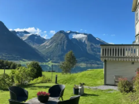 Vollsnes Feriehus Hotels in Stryn