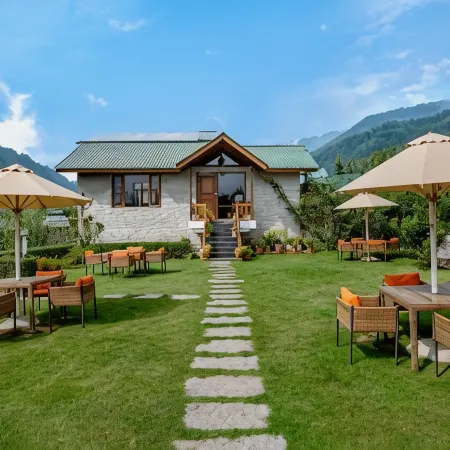 Larisa Resort Manali