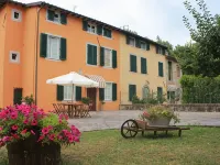 Bed & Breakfast Lucca Fora Hotels in Capannori