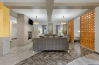 Best Western Plus the Four Corners Inn - Motels