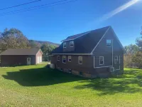 Bayview Hideaway est une maison de 2 étages avec beaucoup d'intimité. - 2 étoiles