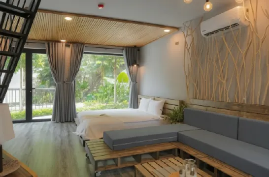 Babylon Mini Resort Hotels near Lam Son Stadium