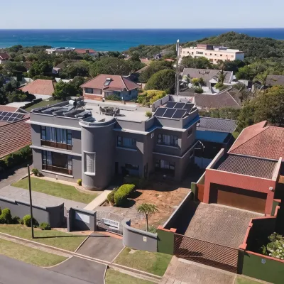 Harewood Lodge Hotels near Nahoon Beach