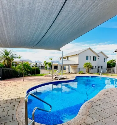 Pelican Shore Villa 16 - ที่มีที่จอดรถ