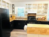 The Oasis. Cozy 3-bed house 1 mile to Campbell University. WiFi - Wi-Fi