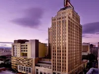 Drury Plaza Hotel San Antonio Riverwalk