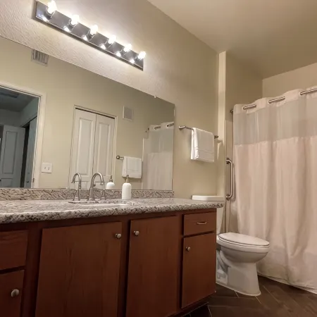 Gilbert/Mesa Solana Luxury Condo 1 Bdrm/1 Bath Near MD Anderson Cancer Center