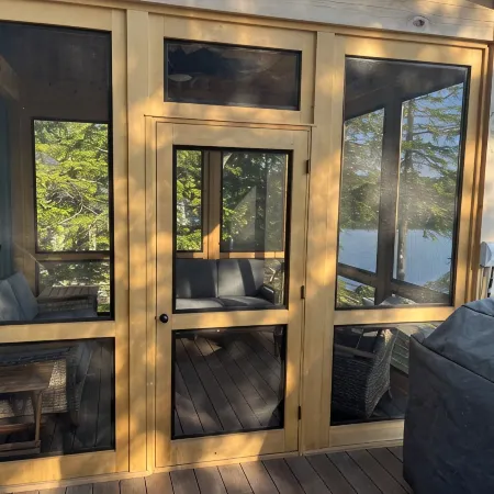 Newer Construction waterfront house with AC and WiFi in Barnstead
