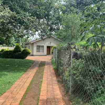 Berony Guesthouse, A Home Away From Home Hotel Exterior