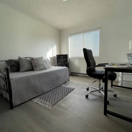 Newly remodeled condo for travel professionals and interns