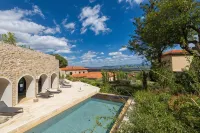 Euphoria Retreat - Pool