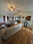 Spacious 5-bedroom house with WiFi, AC in charming Saint Robert
