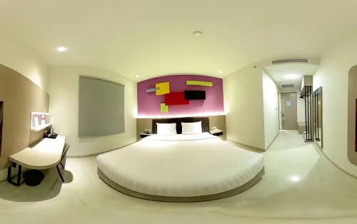 Zoom Dharmahusada Hotel