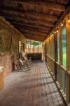 Secluded Creekside Cabin with Hot Tub Fire Pit Creek - Boutique