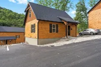 Family/ Pet friendly/6 beds!