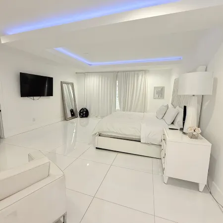 Luxurious Entertainment Mansion