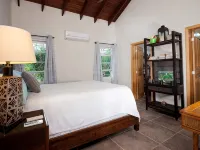 Vacation home in Roatan 首先海岸線住宿飯店