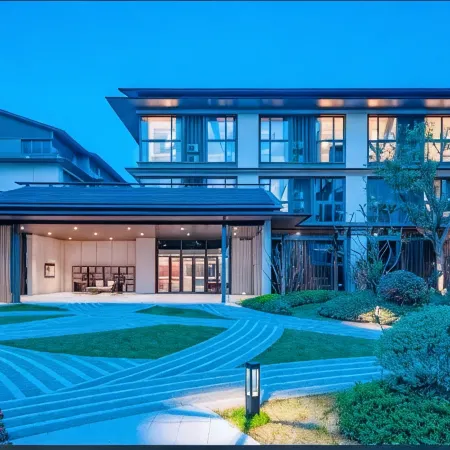Zhujiajian Haixing Pavilion Hotel (Zhoushan Putuo Mountain Airport Centipede Zhi Wharf Branch)