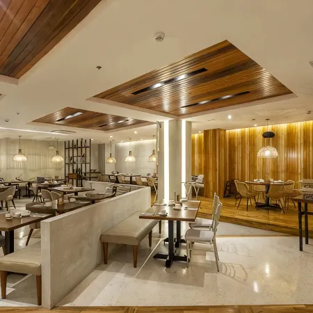 Maayo Hotel