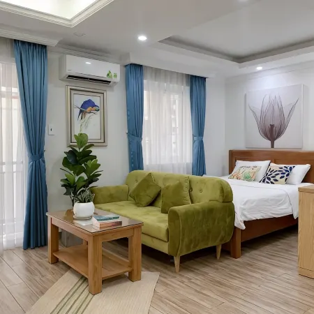 Atlas Hotel & Apartments Отели рядом с достопримечательностью «Район 7»