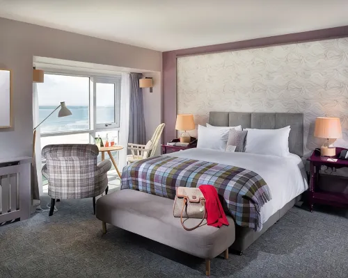 Armada Hotel Hotels in Clare