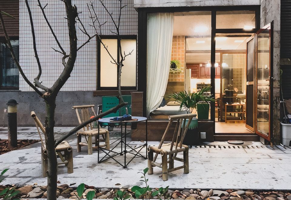 Wing House - Housity