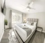 In-Shower Sauna, Fenced Yard W/Deck & BBQ Near ATL